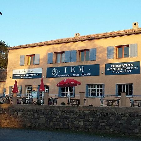 Hotel Restaurant Les 3 Chenes Fréjus Екстериор снимка