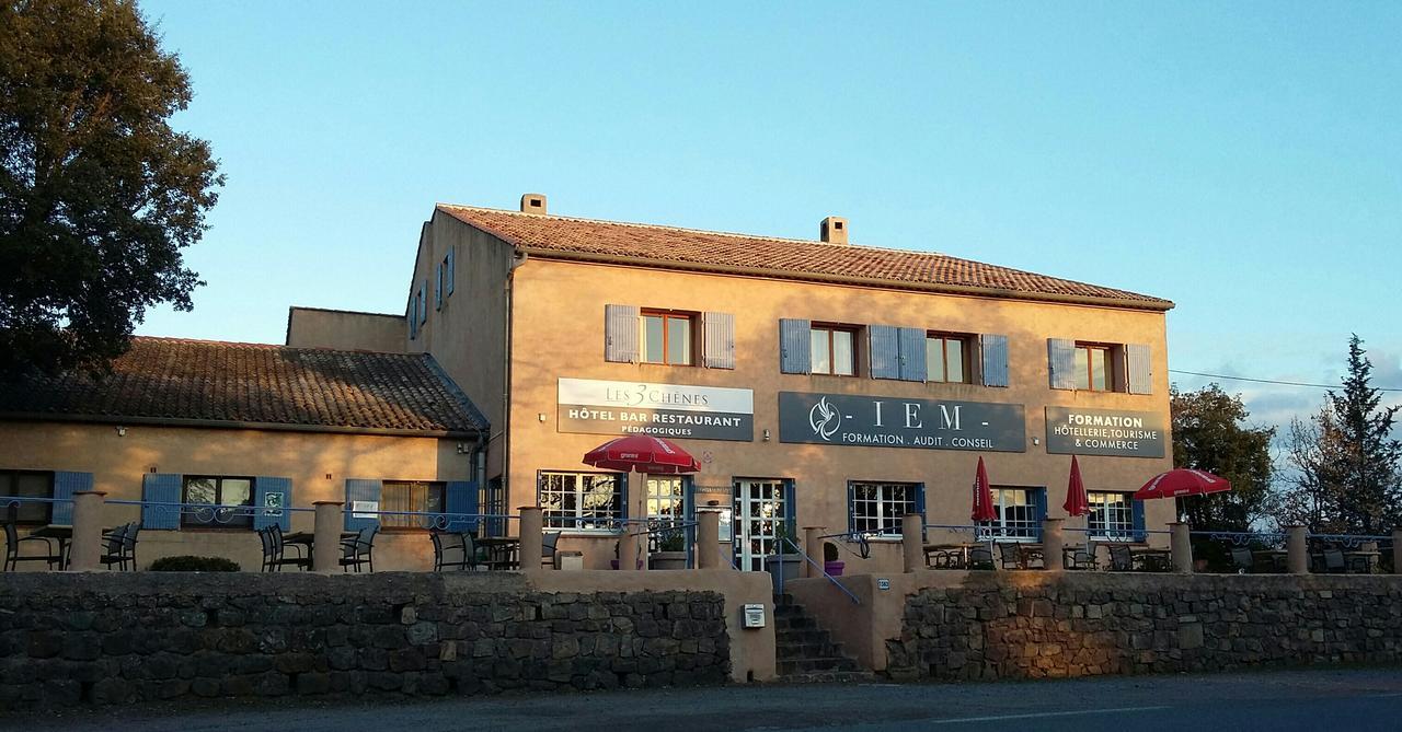 Hotel Restaurant Les 3 Chenes Fréjus Екстериор снимка